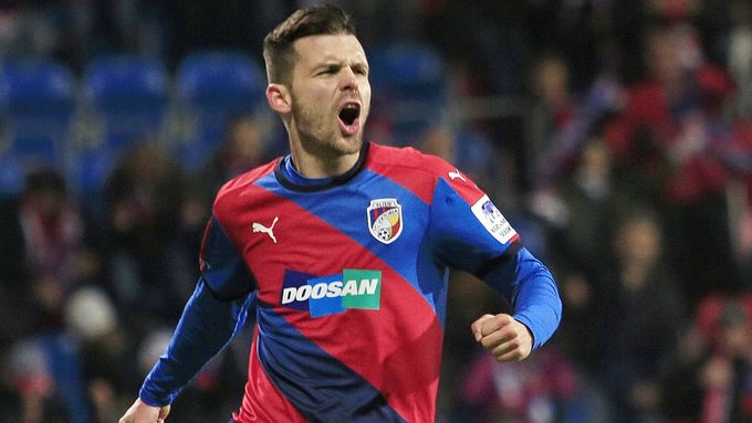 Na střeleckou formu Michala Ďuriše bude spoléhat Plzeň na hřišti Rapidu Vídeň.