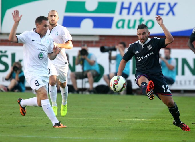 Fotbal, EL, Mladá Boleslav-Lyon: Jan Bořil - Jordan Ferri