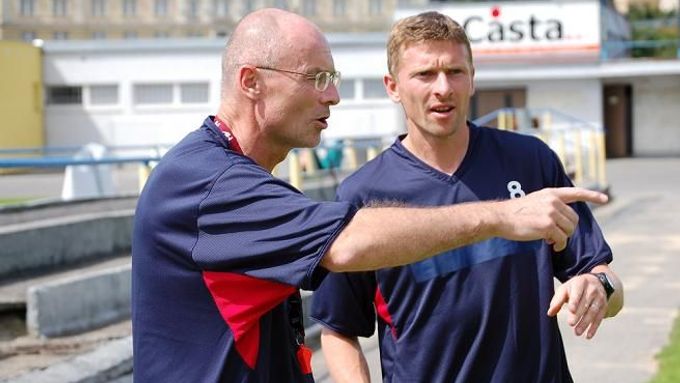 Spartu v Příbrami koučoval Martin Hašek, hlavní trenér Josef Chovanec byl sledovat ve Slovinsku soupeře z kvalifikace o Evropskou ligu, NK Maribor.