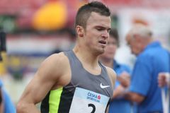 Holuša zaběhl v Irsku český halový rekord na 1500 metrů
