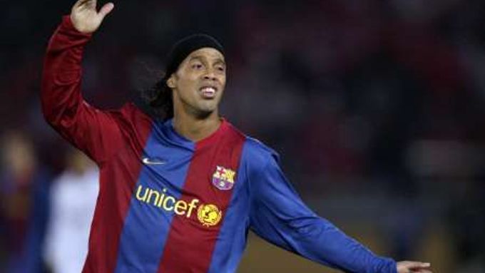 Nejlépe placený fotbalista světa - barcelonský Ronaldinho.