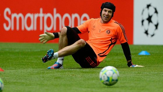 Petr Čech při tréninku Chelsea v Mnichově.