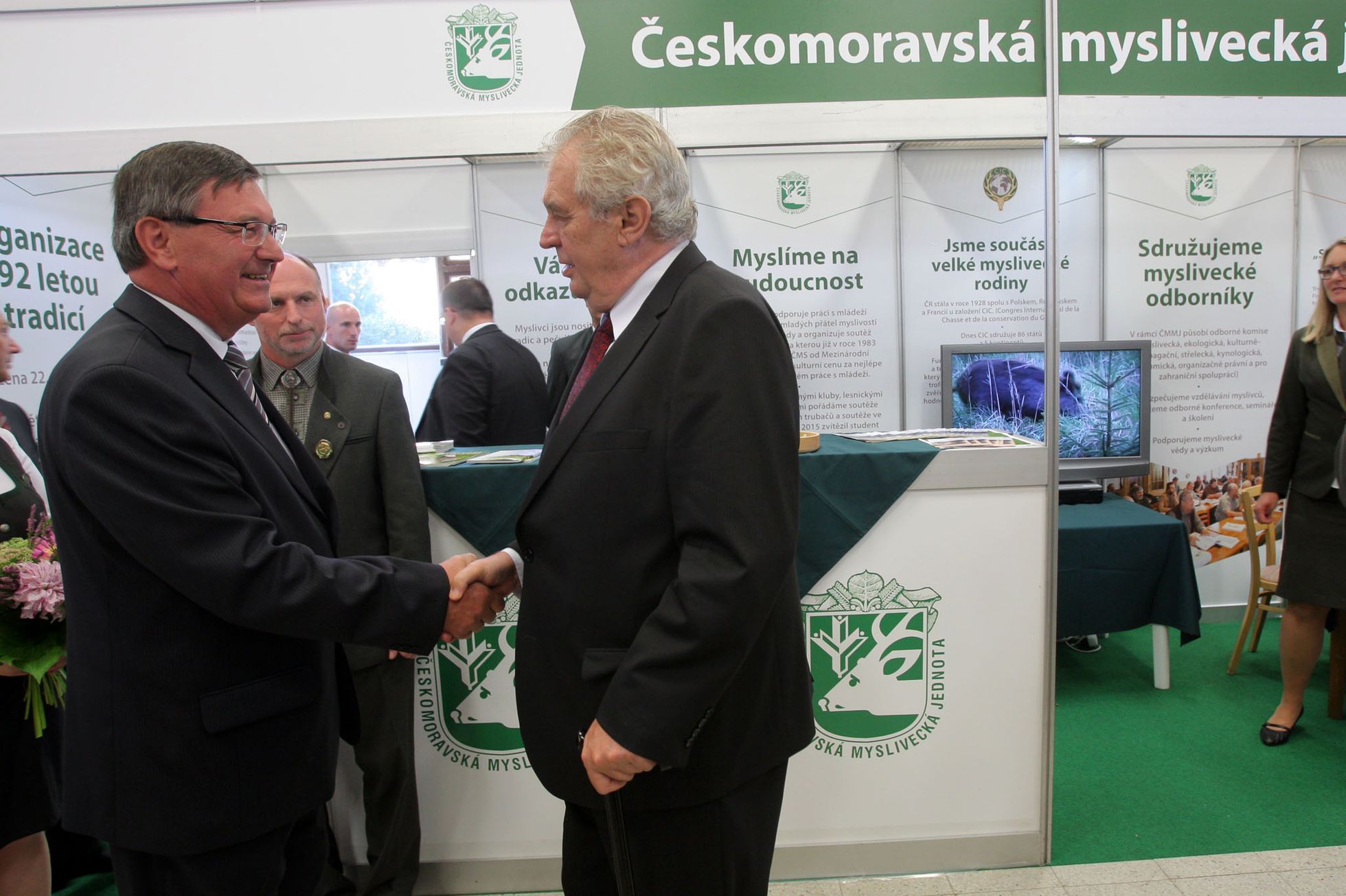 Země živitelka s Klausem a Zemanem