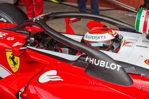 Druhým testům formule 1 vládl "Räikkönen v kleci"