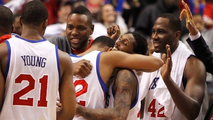 Basketbalisté Philadelphie slaví vítězství ve 4. zápase play off NBA nad Chicago Bulls