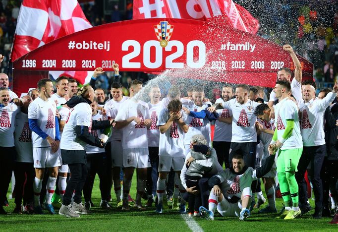 Soccer Football - Euro 2020 Qualifier - Group E - Croatia v Slovakia - HNK Rijeka Stadium, Rijeka, Croatia - November 16, 2019  Croatia's Luka Modric and team mates celeb