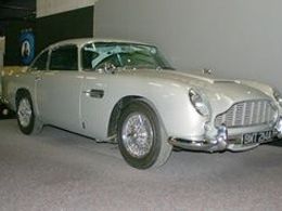 Bondův Aston Martin DB5