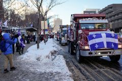 Francouzská policie zakázala kamionové protesty v Paříži, které se inspirují Kanadou