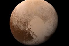 Pluto je živější, než jsme si mysleli. NASA na jeho povrchu objevila metanové duny jako na poušti