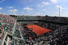 Vondroušová a spol. patří na lepší kurt, zlobí se šéf WTA na pořadatele French Open
