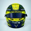 Helma pilota F1 Lewise Hamiltona. Mercedes (2022)