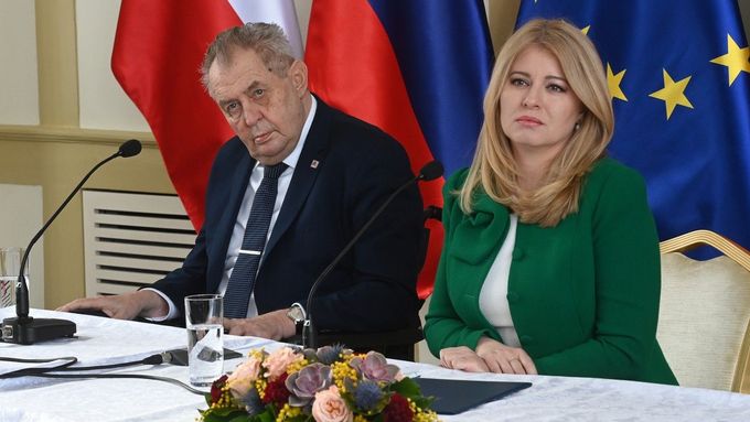 Zemanova poslední cesta: Pochválil společné vztahy a nerozuměl slovenské novinářce
