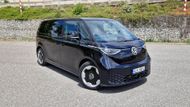 Nabídku Volkswagenu ID. Buzz rozšířila o 250 mm prodloužená verze Long. Veškerá délka navíc šla přitom do rozvoru náprav, zadní převis zůstal stejný.