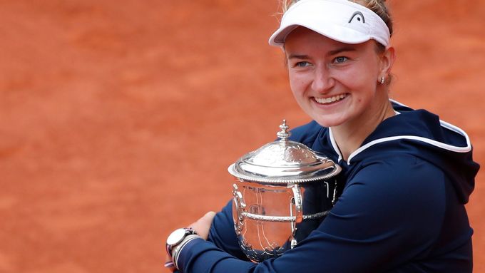 Barbora Krejčíková je grandslamovou šampionkou ve dvouhře. Prohlédněte si fotogalerii z památného okamžiku českého tenisu.
