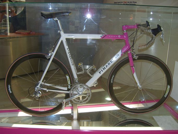 Pinarello - akvizice - LVMH