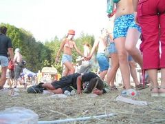 Zmožený návštěvník festivalu