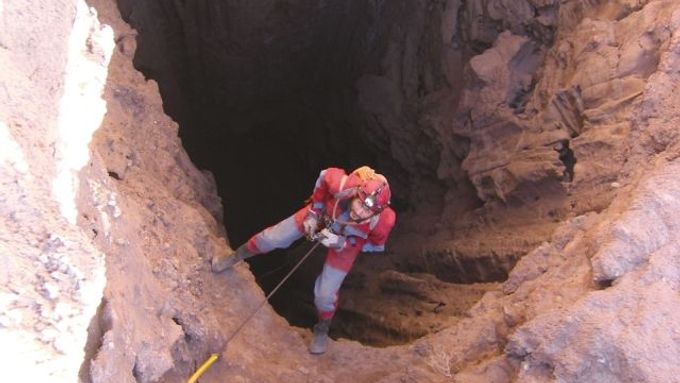 Nejdelší jeskyni v soli, 3N, dnes představili čeští speleologové