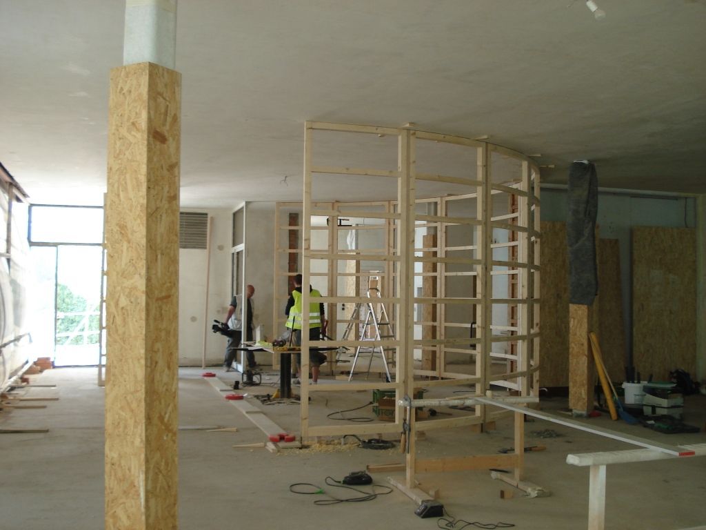 Vila Tugendhat - stěna z jídelny skončila v menze