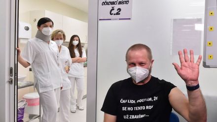 Ředitel nemocnice: Čeká nás nápor pacientů, viním z toho Babiše, triko bylo dvojsmysl