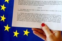 Mayová u soudu prohrála, ke spuštění Brexitu potřebuje souhlas parlamentu