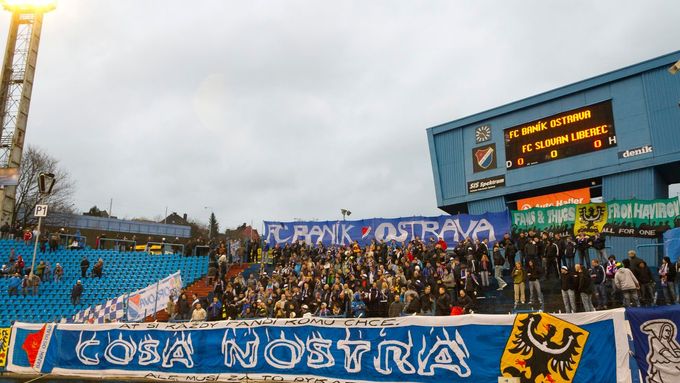 Ostravští zastupitelé ve středu nakonec o záchraně zadluženého fotbalového Baníku Ostrava nejednali.