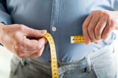 Do Česka míří lék na obezitu. Jedna injekce týdně může pacienta zbavit 15 kilogramů