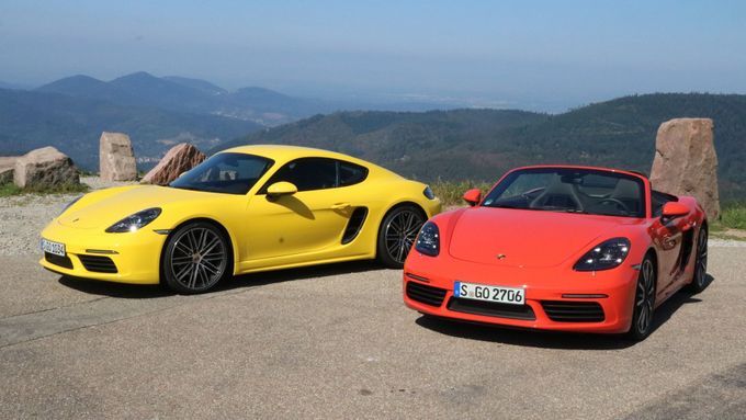 Malá Porsche se nabízejí v zajímavých barevných odstínech.