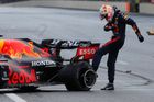 Red Bull přišel o Verstappena, přesto v Baku slavil díky Pérezovi vítězství