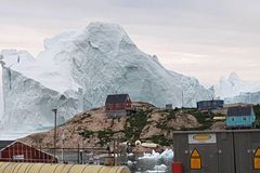 Video: Ledovec velký jako Bali se dal do pohybu. Míří od Antarktidy do tepla