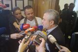 Státní zástupce Tomáš Milec požadoval přísnější trest. Médiím po vynesení rozsudku sdělil, že si ještě ponechá čas na rozhodnutí, zdali se proti rozsudku neodvolá. Přesto uvedl, že je s rozsudkem spokojen.