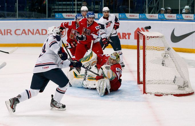 MSJ 2013: Čtvrtfinále Česko - USA (Machovský, Gaudreau)