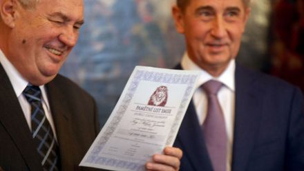 Že polovina národa Zemana miluje a druhá nenávidí? Tak to není, ale mnohým je blízký, tvrdí sociolog