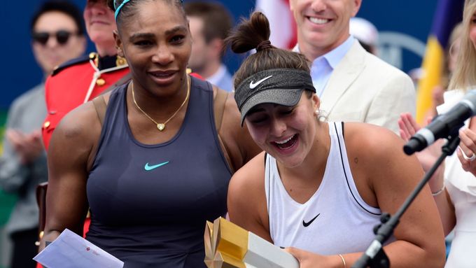 Serena Williamsová a Bianca Andreescuová, finalistky tenisového Rogers Cupu.