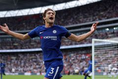 Chelsea ovládla londýnské derby proti Tottenhamu, v závěru rozhodl druhým gólem Španěl Alonso