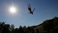 Té se vedle Navrátila účastní kolumbijská hvězda tohoto sportu Orlando Duque, devítinásobný vítěz seriálu Red Bull Cliff Diving a čerstvý mistr světa.