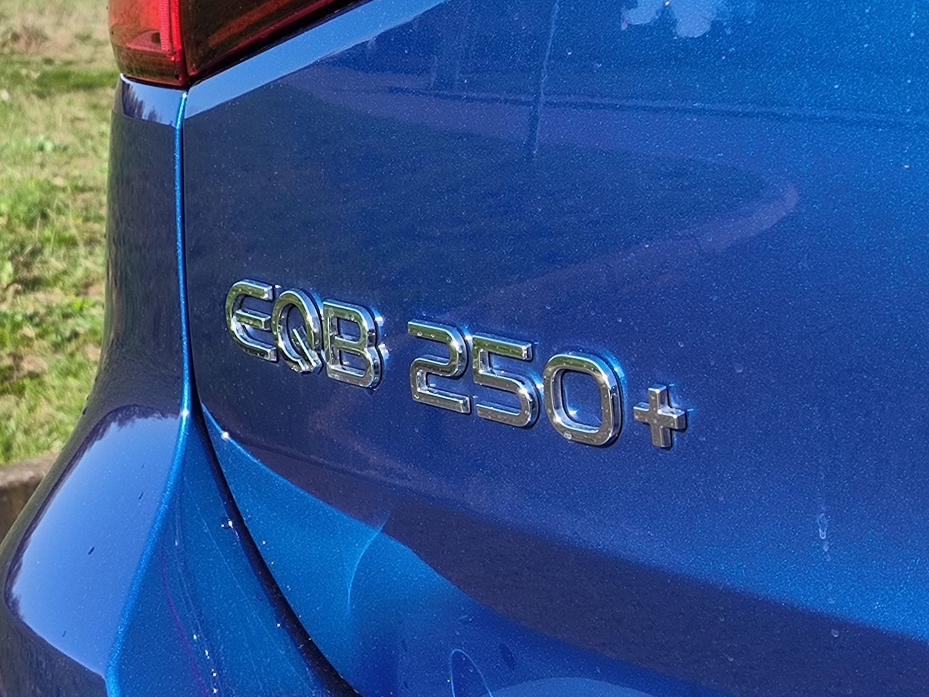 Mercedes EQB 2024