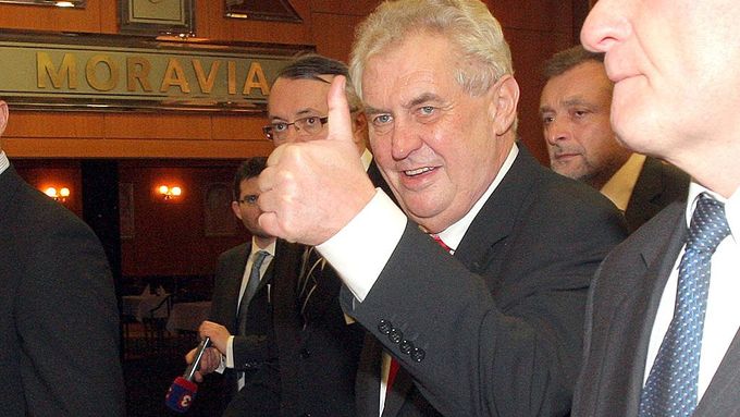 Miloš Zeman poté, co vyhrál historicky první přímou volbu prezidenta.