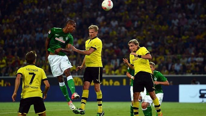 Zápas Borussie Dortmund - Werder Brémy, gól Thea Gebre Selassieho v čase od 2:15 minuty.