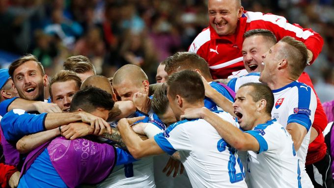 Slováci slaví první tři body na mistrovství Evropy ve fotbale v historii