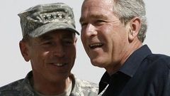 David Petraeus a George Bush