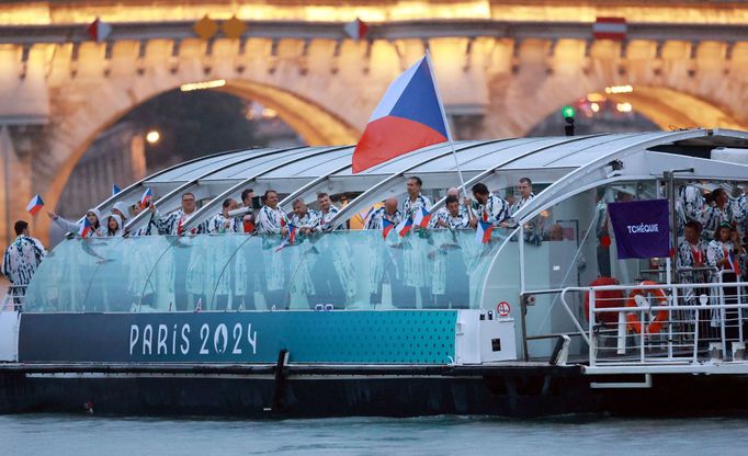 Zahajovací ceremoniál OH 2024 - Česká výprava na lodi