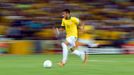 Brazil's Neymar runs with the ball during their Confederations Cup final soccer match against Spain at the Estadio Maracana in Rio de Janeiro June 30, 2013. REUTERS/Jorge