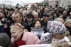 Tisíce lidí v Moskvě protestovaly proti politice Kremlu