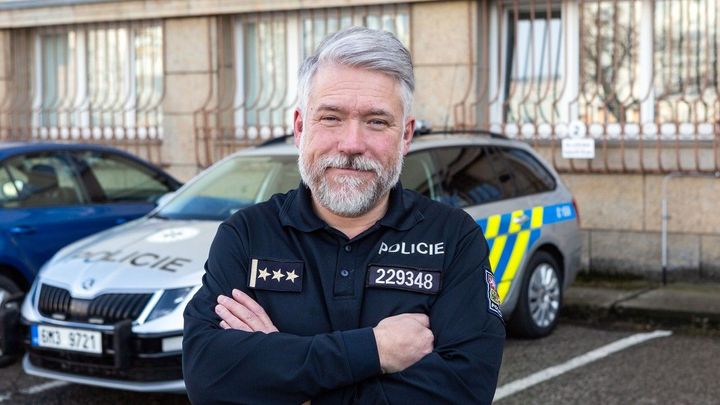 K povýšení na generála míří šéf policie, kterého Zeman odmítl kvůli řízení v opilosti