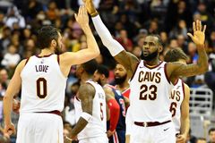 Basketbalisté z "městečka tragédů" se po čtyřech prohrách dočkali v NBA vítězství