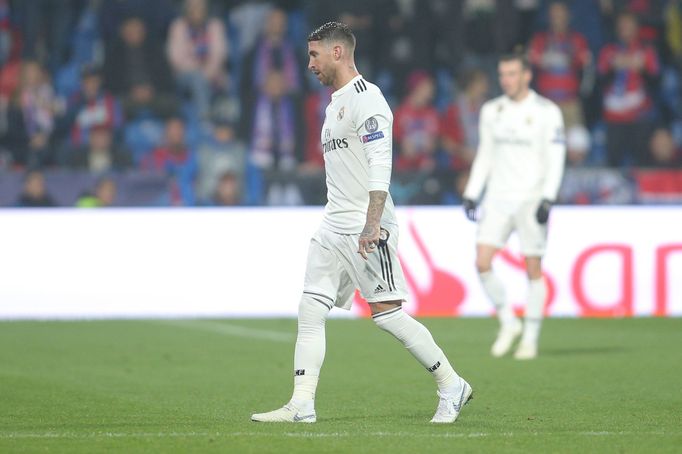 Sergio Ramos v zápase LM Plzeň - Real Madrid