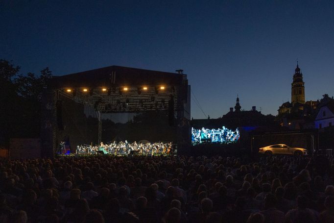 Plácido Domingo vystoupil v českokrumlovské Pivovarské zahradě.