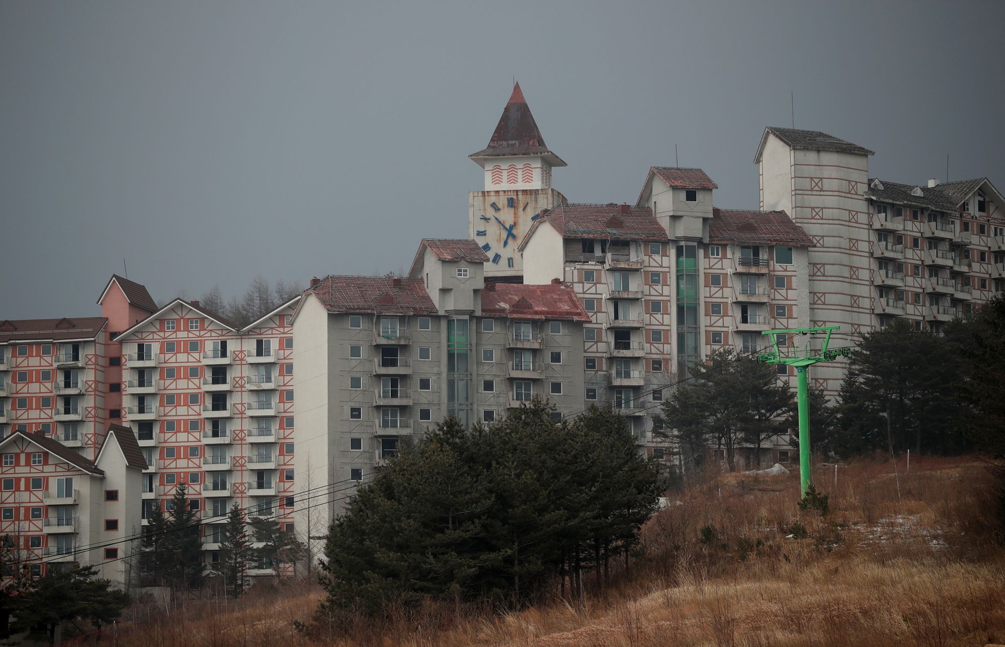 Fotogalerie / Reuters / Jižní Korea / Goseong/ Opuštěný ski-areál