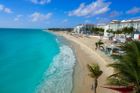 Turistický Cancún hledá průzkumníka hotelů a klubů. Za práci snů dostane 219 tisíc korun měsíčně