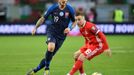 fotbal, kvalifikace ME 2020, Slovensko - Wales, Juraj Kucka a Joe Morrell